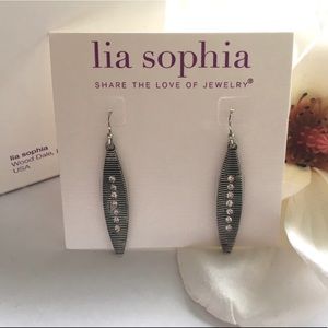 NWOT Retired Lia Sophia “MOIRE” Silver Earrings